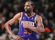 开云体育中国-76人逆转青岛队，杜兰特刷新纪录