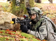 开云APP-当活塞的蓝领哲学遇上黄蜂的轻盈，范弗利特的欧冠启示录