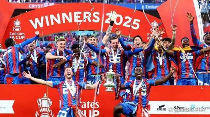 对阵强敌！球队艰难取得胜利晋级