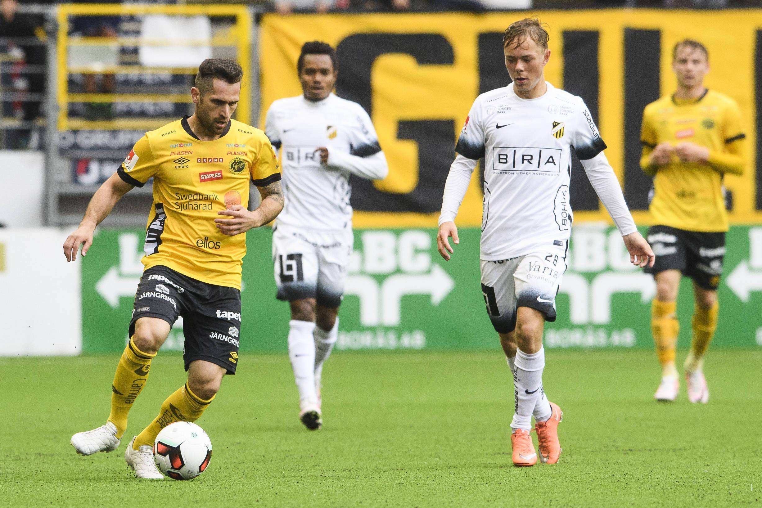 关于法国大胜瑞典,拿下小组第一的信息 关于法国大胜瑞典,拿下小组第一的信息