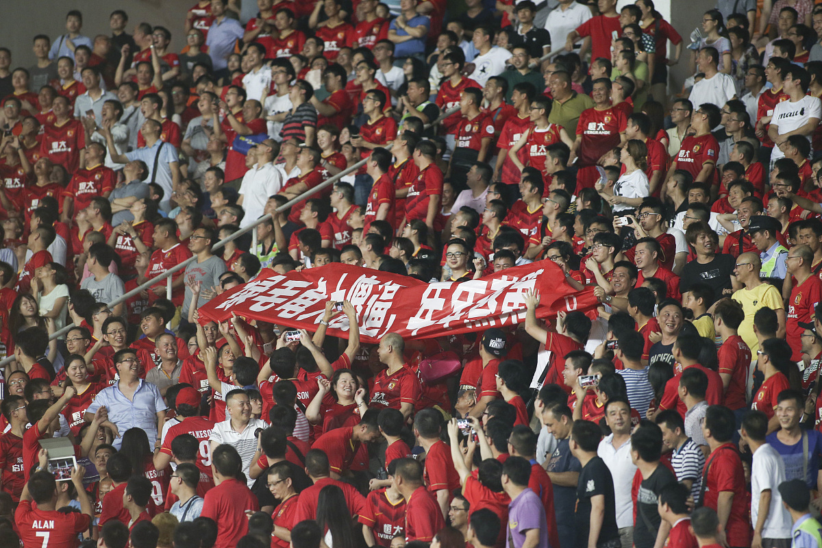 包含国内职业足球赛场上精彩对决,悬念无限扣人心弦!的词条 包含国内职业足球赛场上精彩对决,悬念无限扣人心弦!的词条