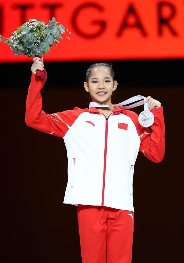 体操选手爆冷获胜，专家预测失准