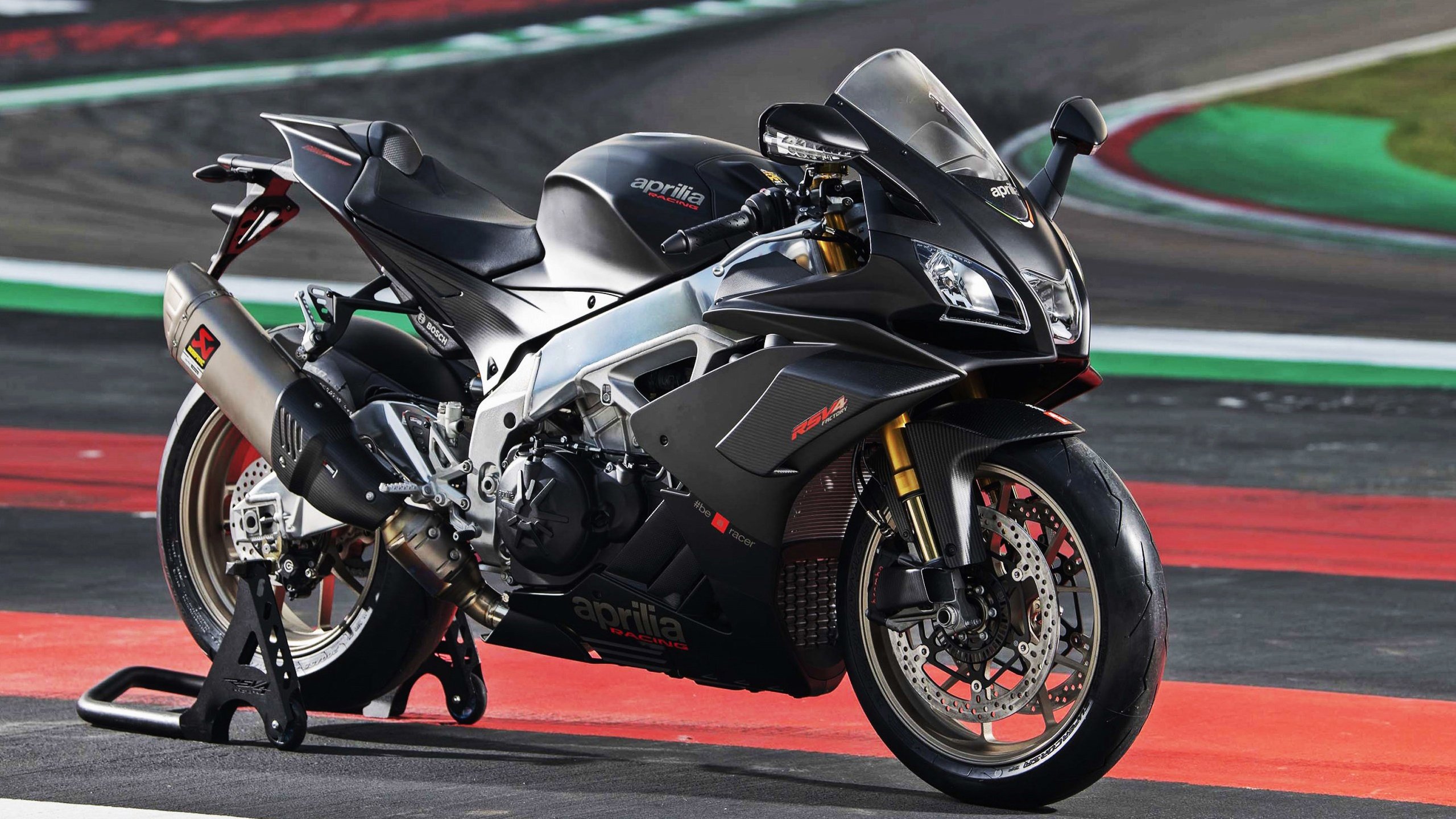 速度与终场哨的双重奏,F1争冠风云中映照的拉齐奥绝杀哥斯达黎加