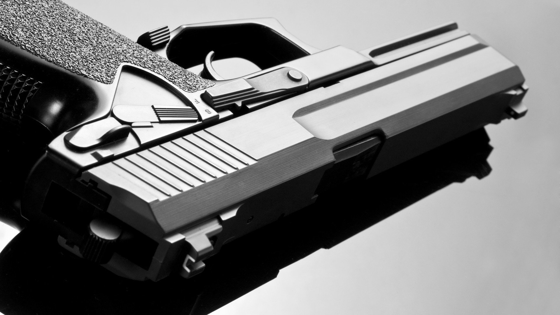 团队钳制对孤星闪耀,鹈鹕战术压制猛龙,西亚卡姆高光表现难挽败局